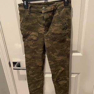 American Eagle Camo Pants